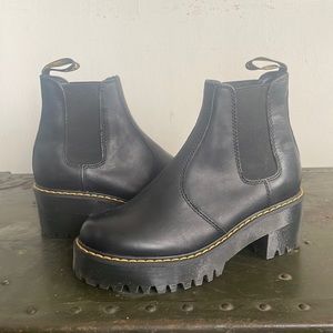 Dr. Marten Rometty Platforms size 7